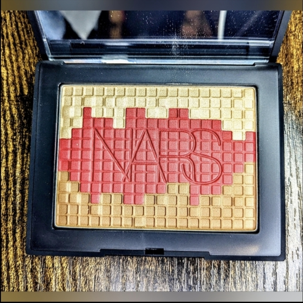 NARS mosaic glow blush (fireclay)